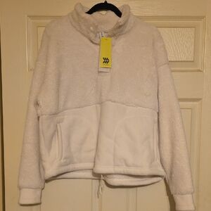 All in Motion. NEW w/ Tags. Cream Fleece Jacket w/ Pockets